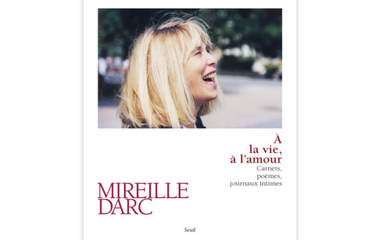 mireille-darc-a-la-vie-a-lamour-carnets-poemes-journaux-intimesCouv