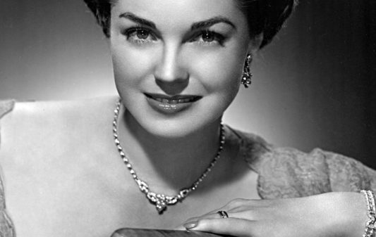 Portrait Esther Williams © MGM